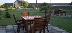 Maitishong Guest House & Restaurant