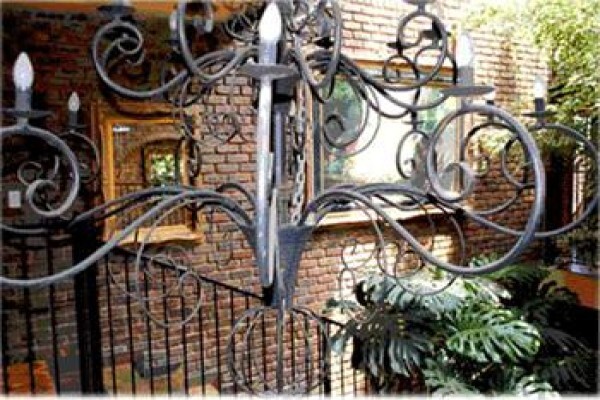 Emalahleni Castle Hotel