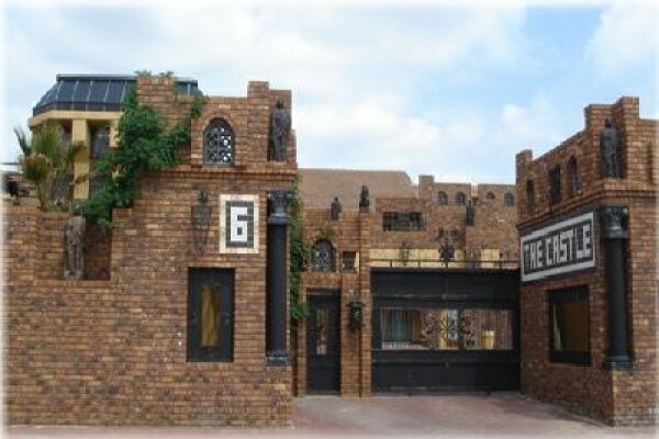 Emalahleni Castle Hotel