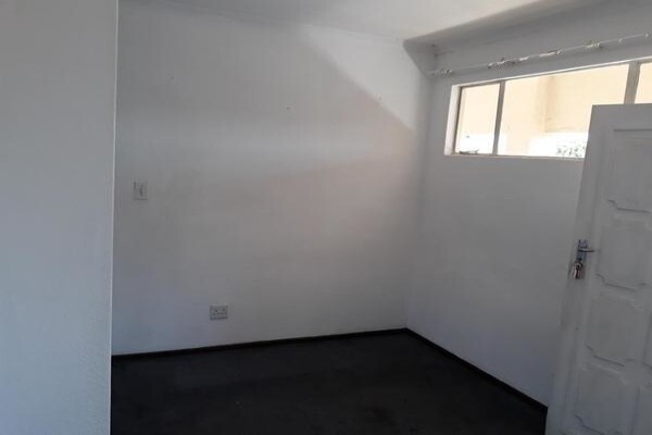 Alec Massel Real Estate (Pty) Ltd