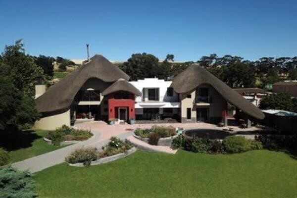 Realtors International (Durbanville) Manja Kritzinger