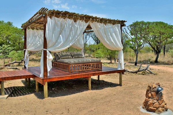 Rennies Travel (Musgrave)