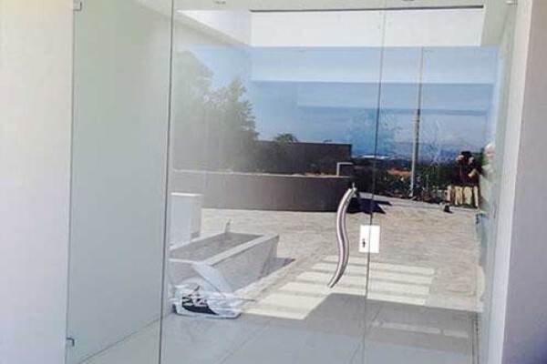 Table View Glass & Aluminium