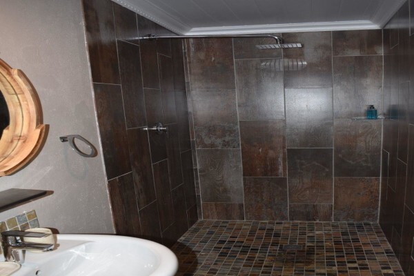 J R Holiday Accommodation