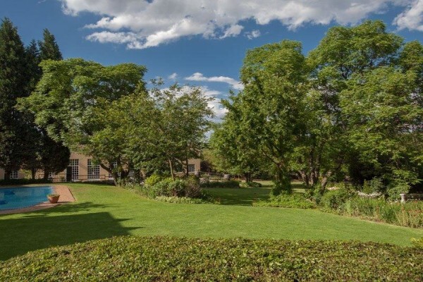 Chartwell Castle & Guest House