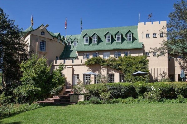 Chartwell Castle & Guest House