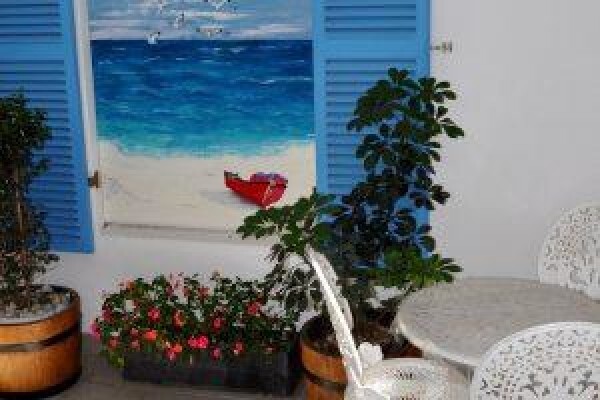 Makarios B & B