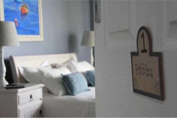 Guest House 3 Colours Blue
