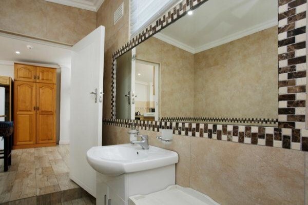 Ocean Hideaway B & B