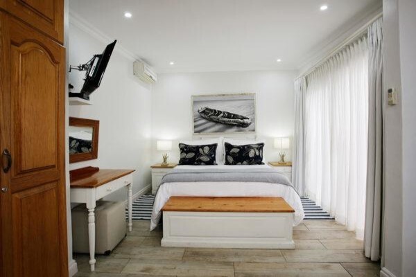 Ocean Hideaway B & B