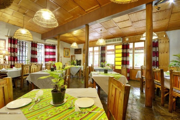 Umfolozi River Lodge & Bird Park