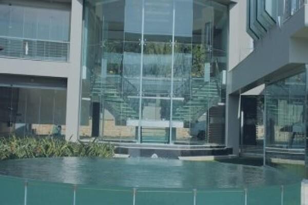 Shower Solutions & Cover Frameless