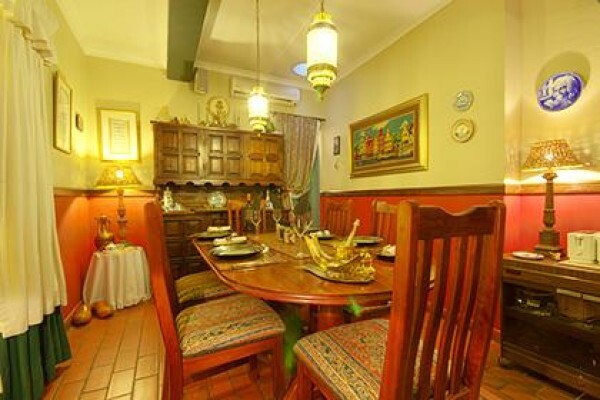 Raptor's Rest B & B