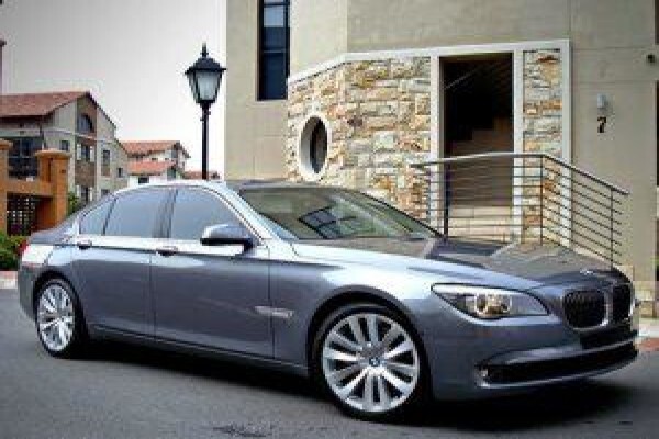 Status Luxury Vehicles