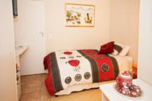 Annette Guest House
