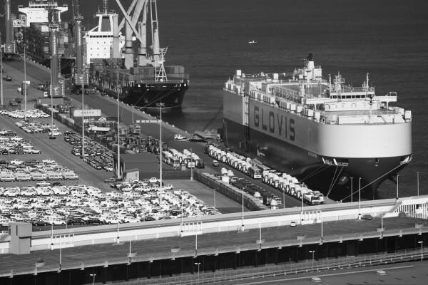 Sebenza Forwarding & Shipping (PTY) Ltd