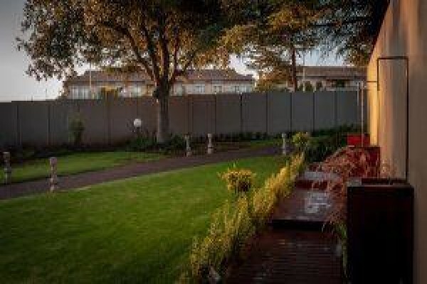 Diamond Rose Guesthouse