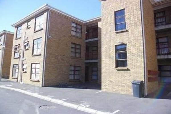 Pieter Kotze Properties