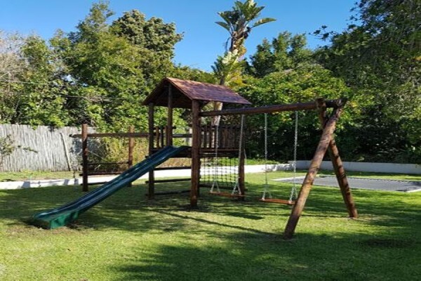 Jungle Mania Structures