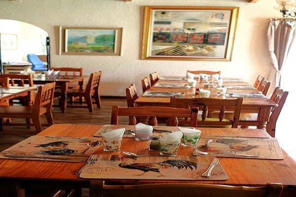 Airport Lodge & Guest House