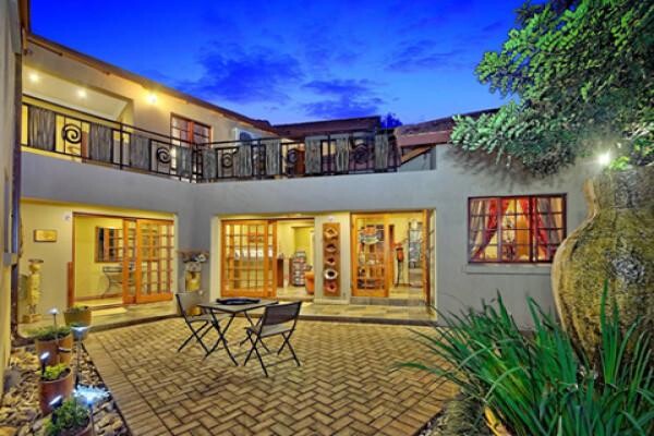 Amakoekoe Guest Lodge