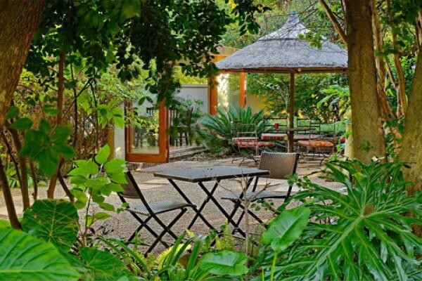 Amakoekoe Guest Lodge