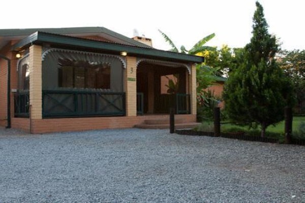 Amaziah Guesthouse