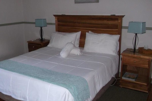 Housemartin Guest Lodge