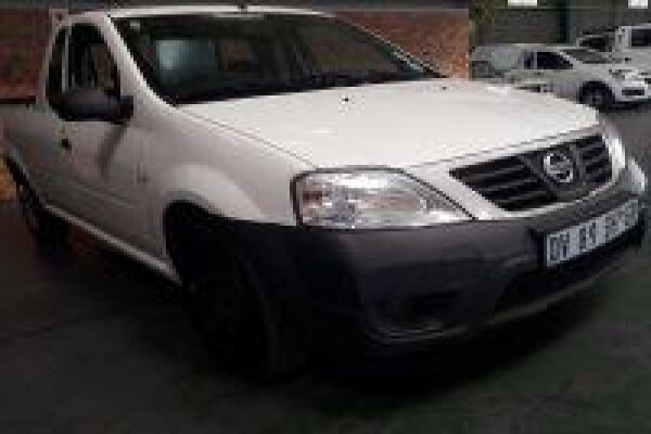 Auto World Car Auctioneers