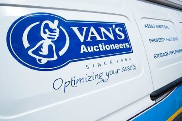 Van's Auctioneers