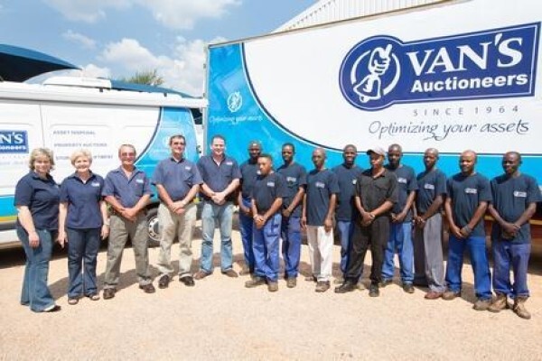 Van's Auctioneers