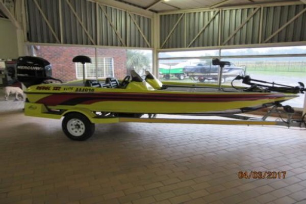 Lutz Marine CC