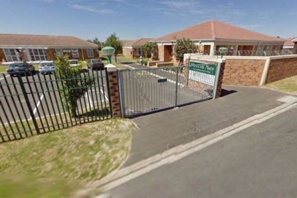 Communicare:RUYTERWACHT AREA HOUSING OFFICE:SAWAS House Pinelands