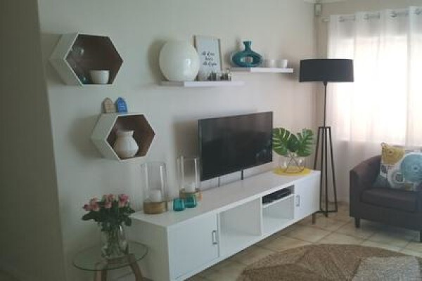 BEFORE & AFTER DECOR