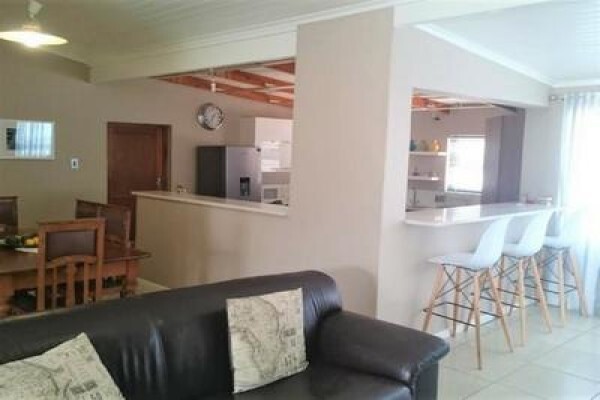BEFORE & AFTER DECOR