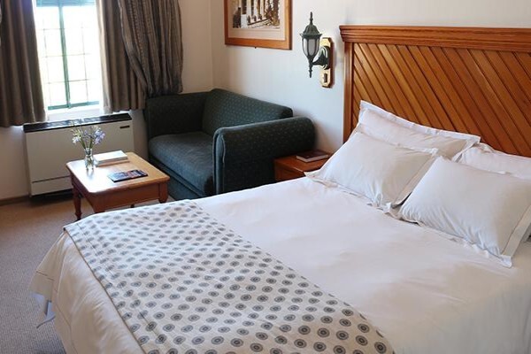 Stellenbosch Lodge Country Hotel & Conference Centre