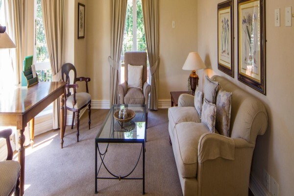 Redlands Hotel & Lodge