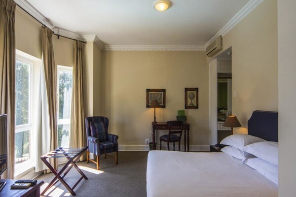Redlands Hotel & Lodge