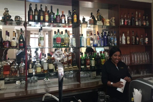 Redlands Hotel & Lodge