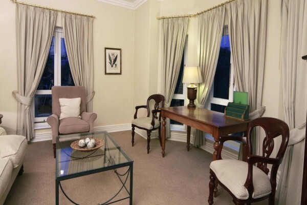 Redlands Hotel & Lodge