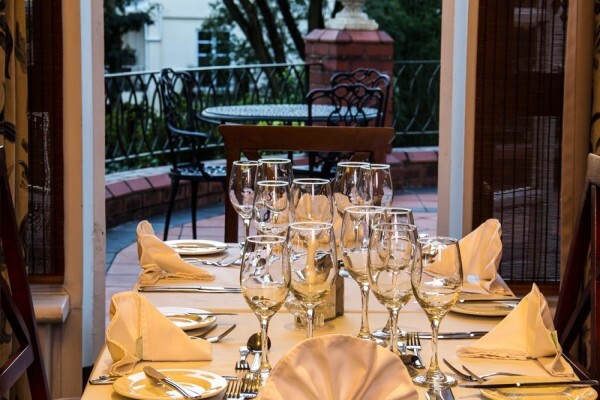 Redlands Hotel & Lodge
