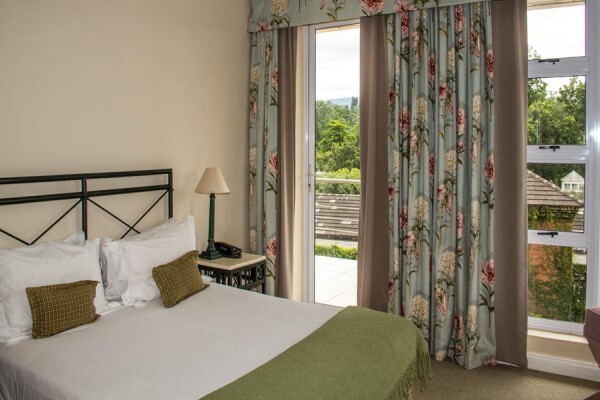 Redlands Hotel & Lodge