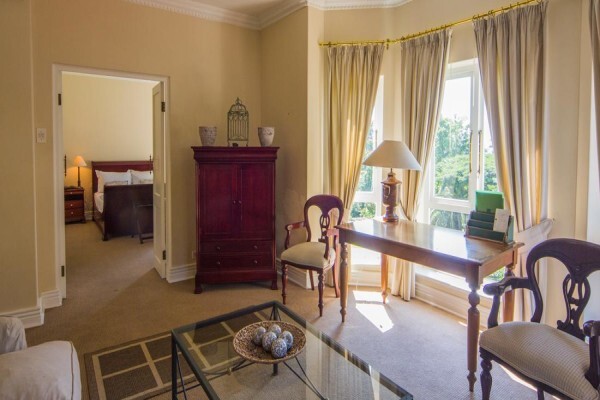 Redlands Hotel & Lodge