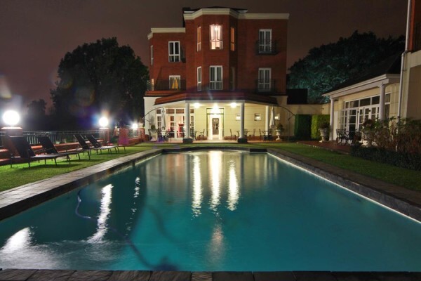 Redlands Hotel & Lodge
