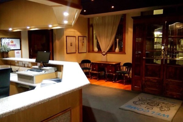 Royal Hotel