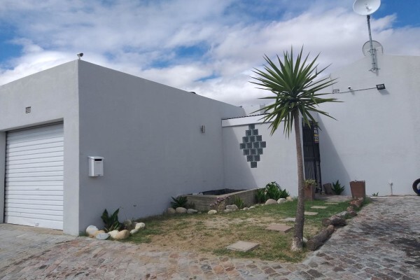 Elmien Estates