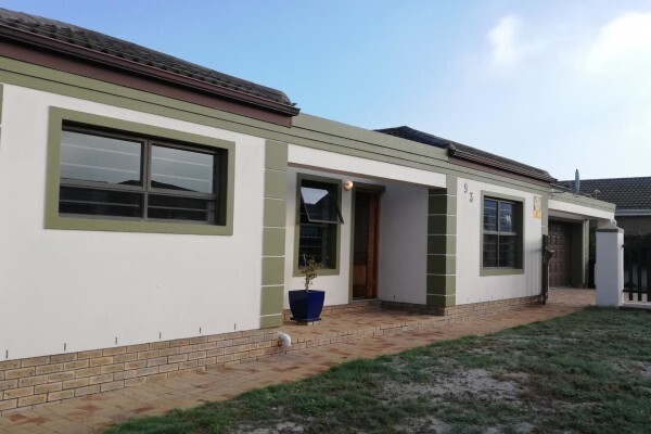 Elmien Estates