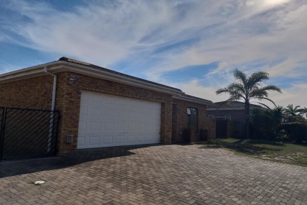 Elmien Estates