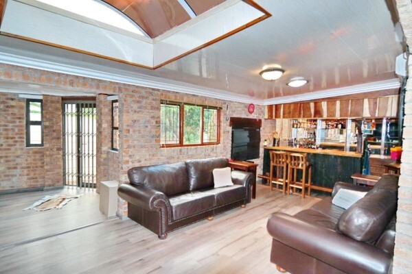 Elmien Estates