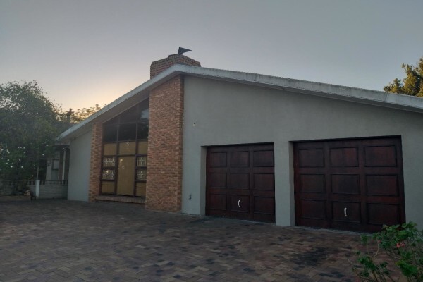 Elmien Estates